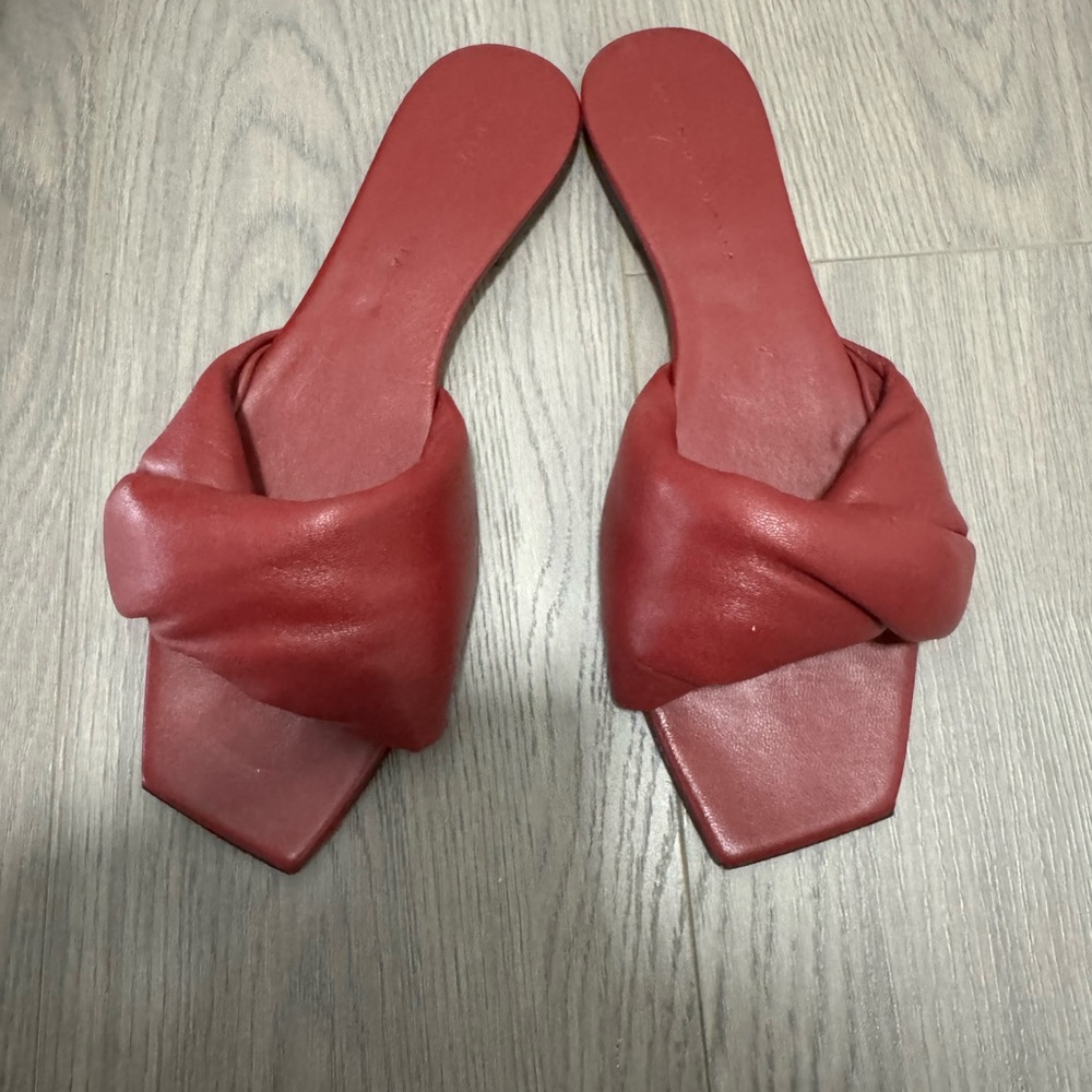 Studio Amelia 3.31 Padded Strap Sandals EU37